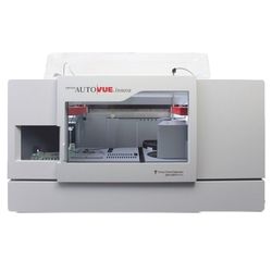 Иммуногематологический автоматический анализатор AutoVue Innova фирмы Ortho Clinical Diagnostics